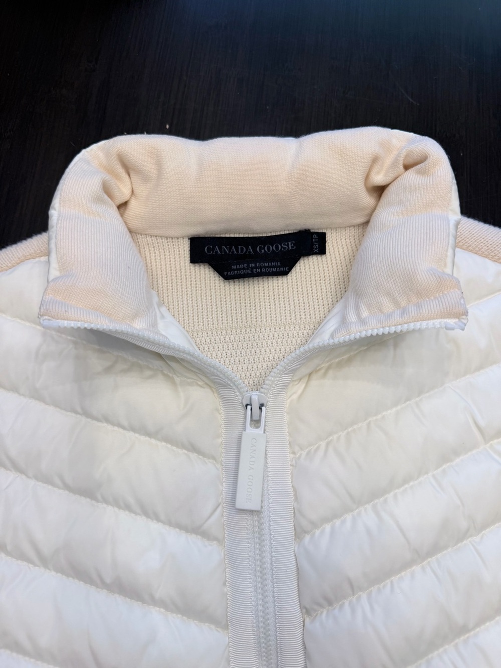 Canada Goose Cream Quilted Front Knit-Sleeve Jacket - Women - Picture 4 of 5
